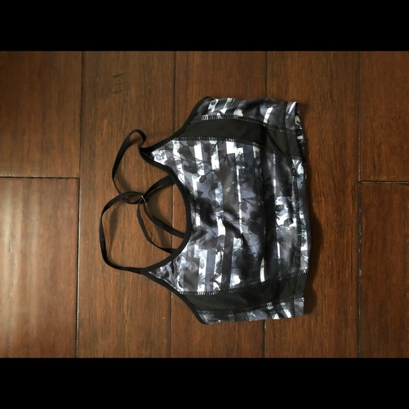 Sports bra top - Picture 1 of 3